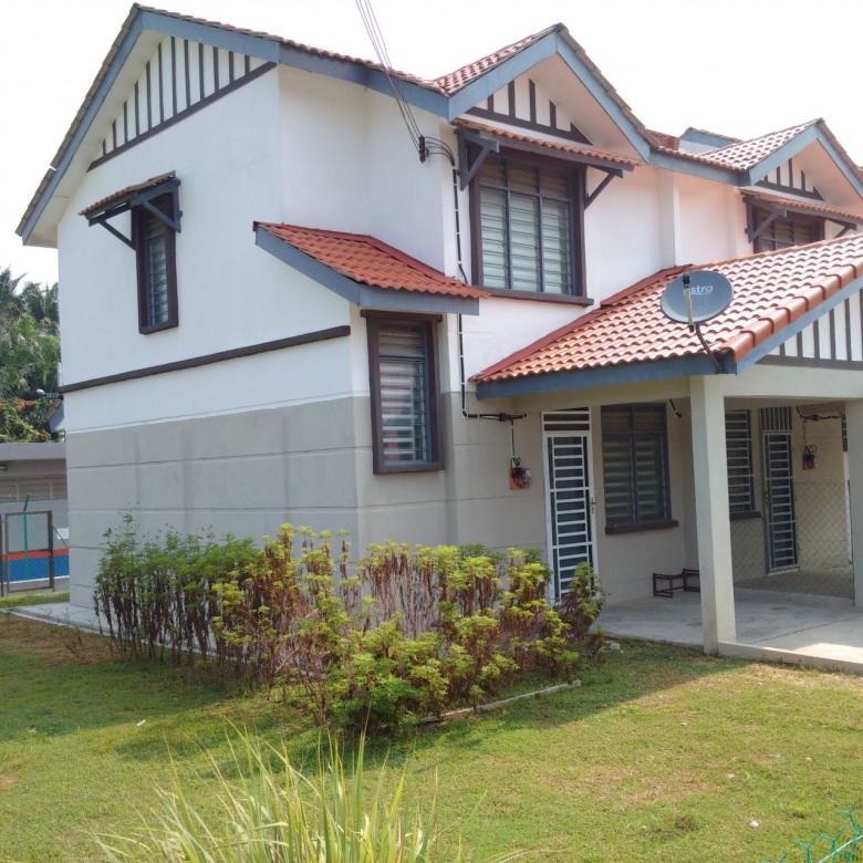 Double storey house (corner lot)